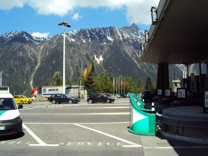 Barre-de-peage-autoroute-et-tunnel-du-Mont-Blanc-1